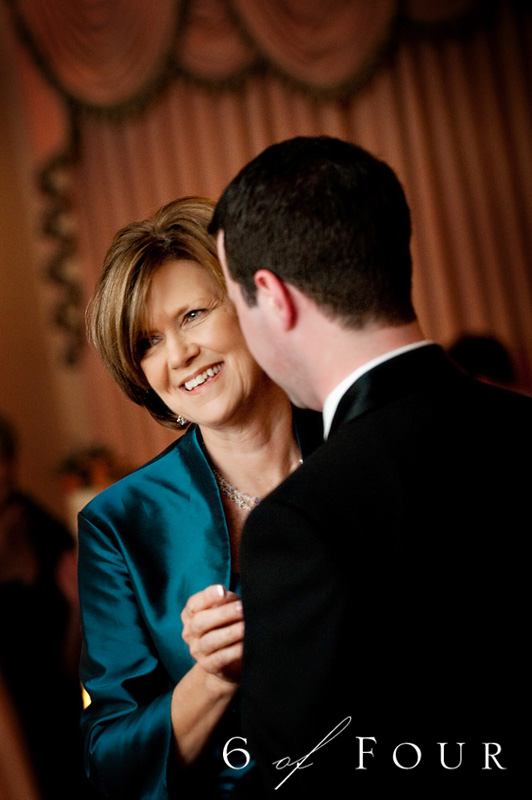 Mother_son_dance_wedding